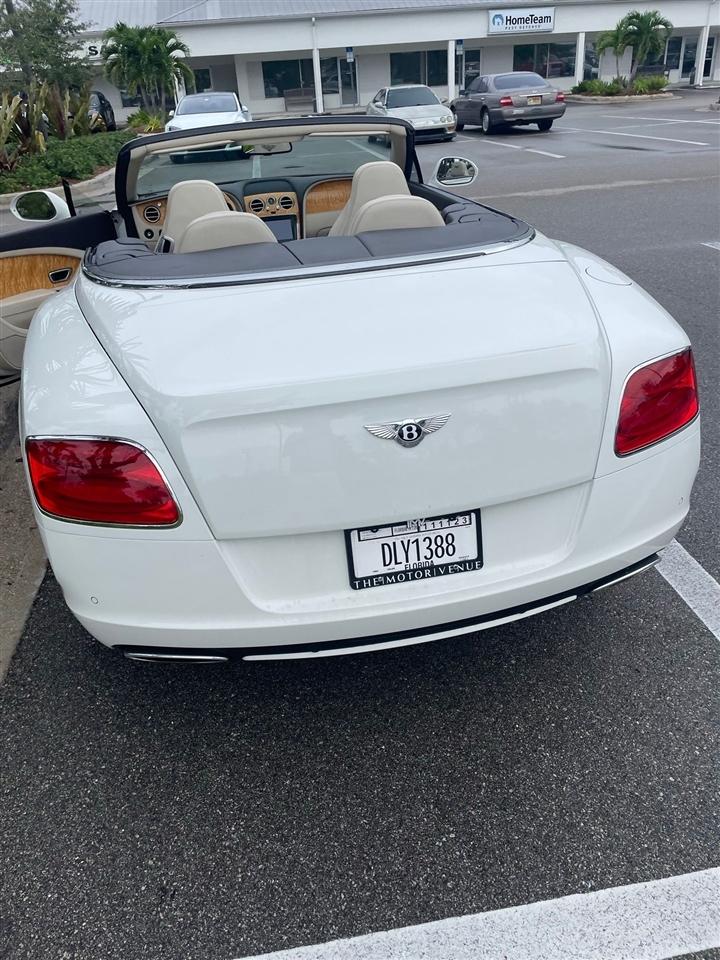 Bentley Continental GTC  2014