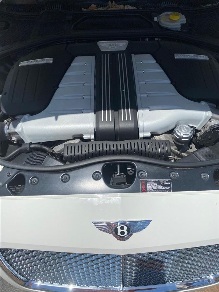 Bentley Continental GTC  2014