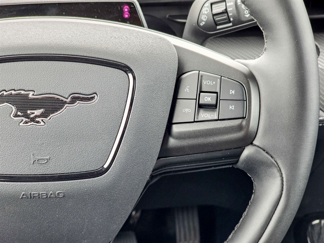 Ford Mustang Mach-E Select 2024 Ford Mustang Mach-E Select 2024