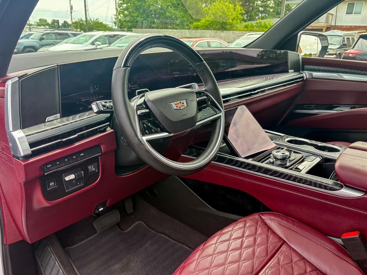 Cadillac Escalade  2025