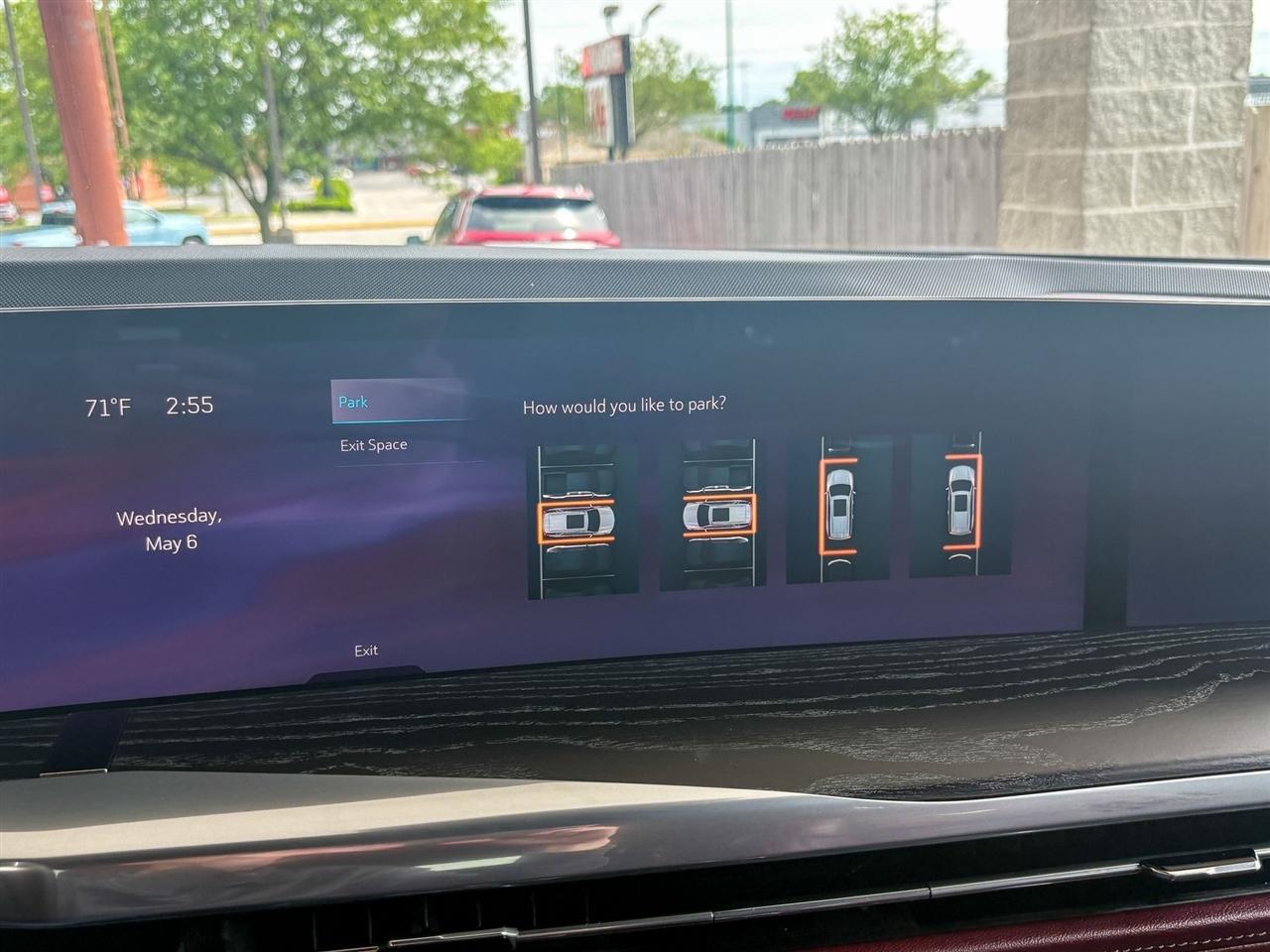Cadillac Escalade  2025