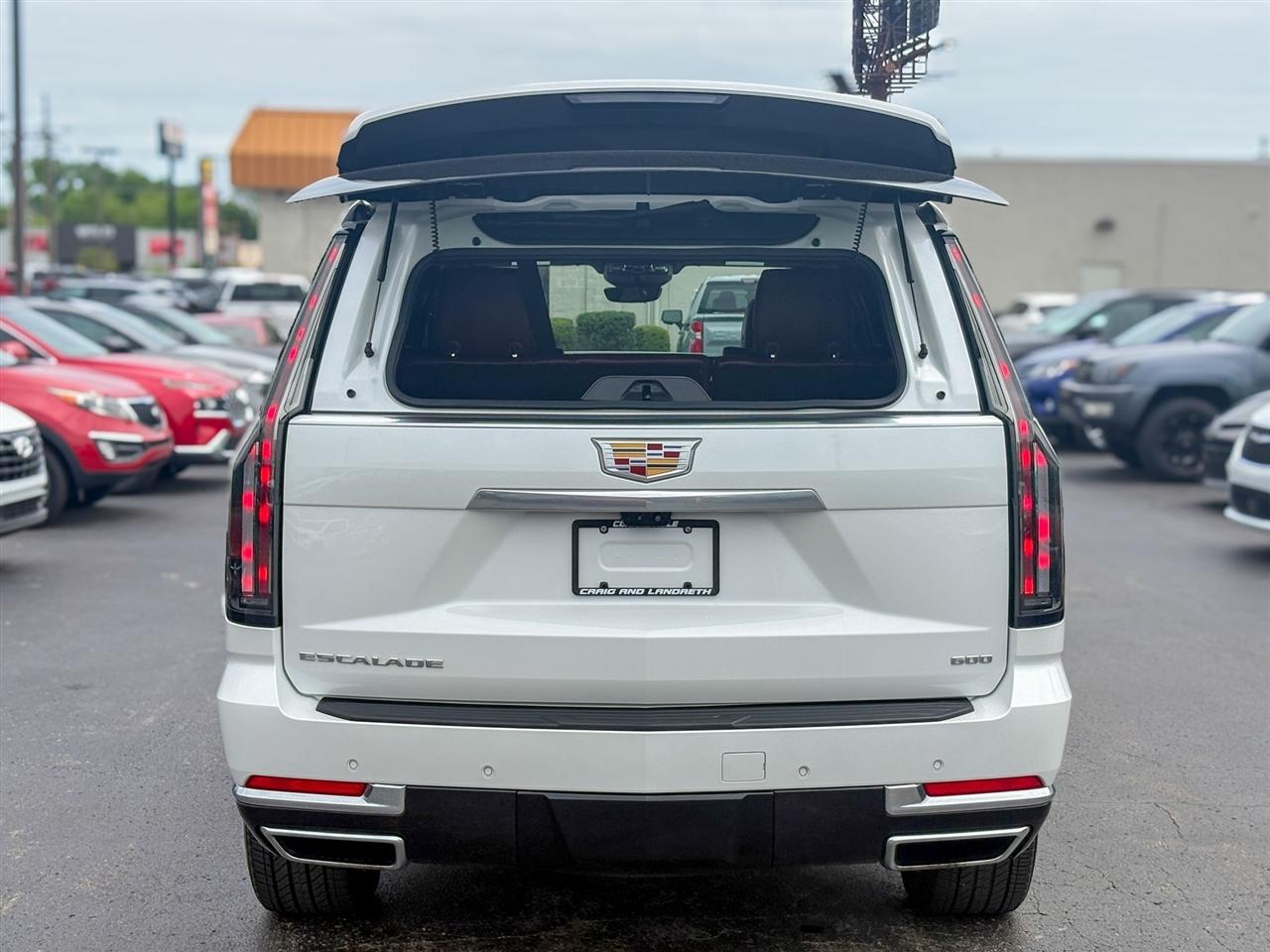 Cadillac Escalade  2025