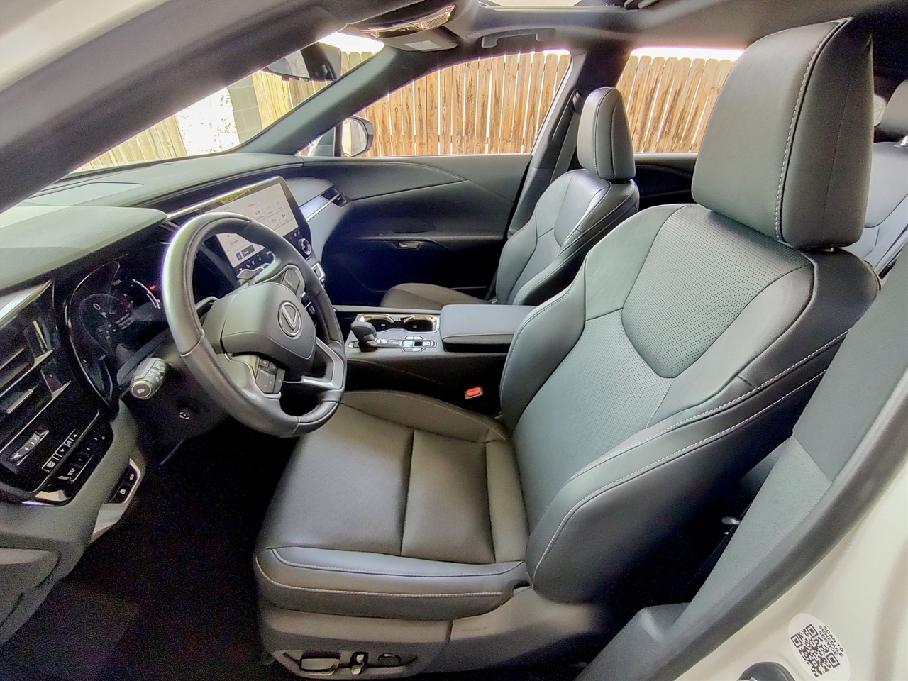 2024 Lexus RX 350 Premium AWD photo 2