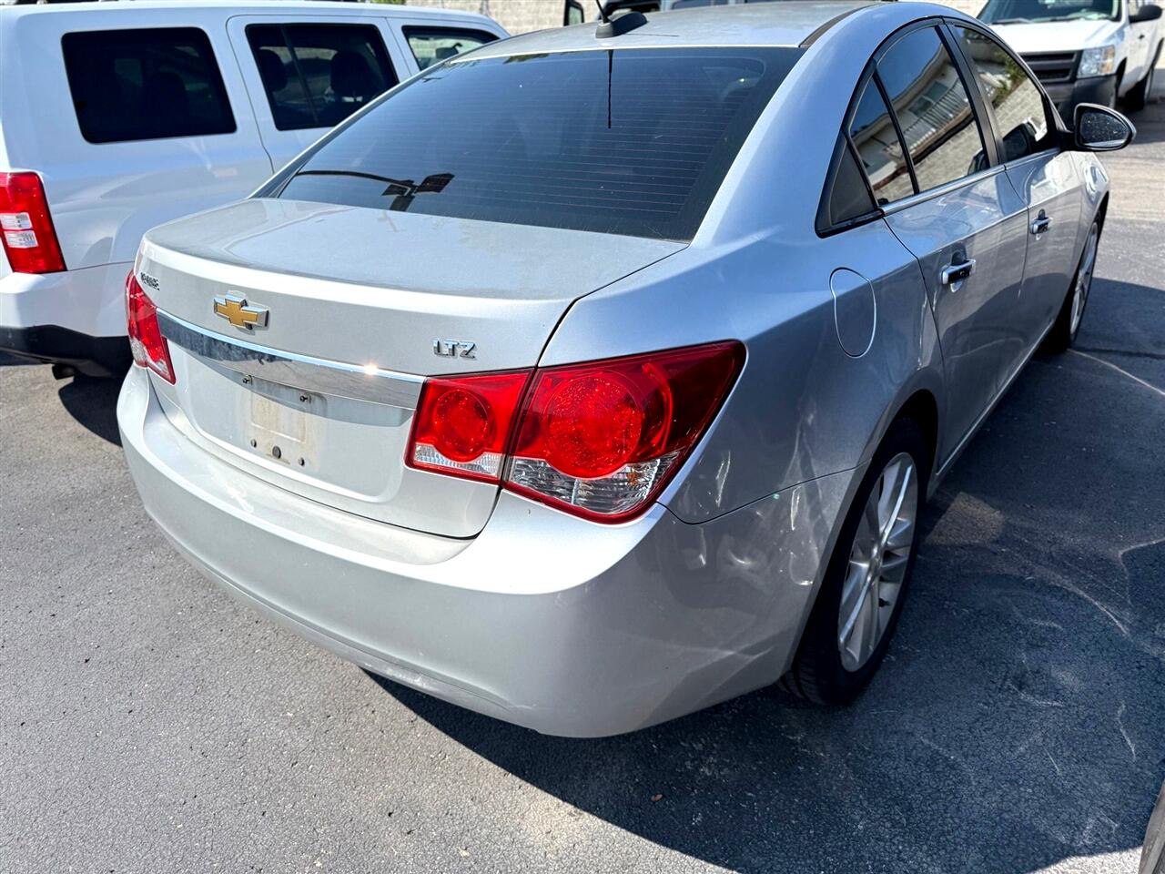 2016 Chevrolet Cruze LTZ photo 3