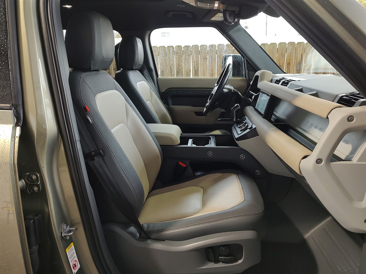 Land Rover Defender  2023 Land Rover Defender  2023