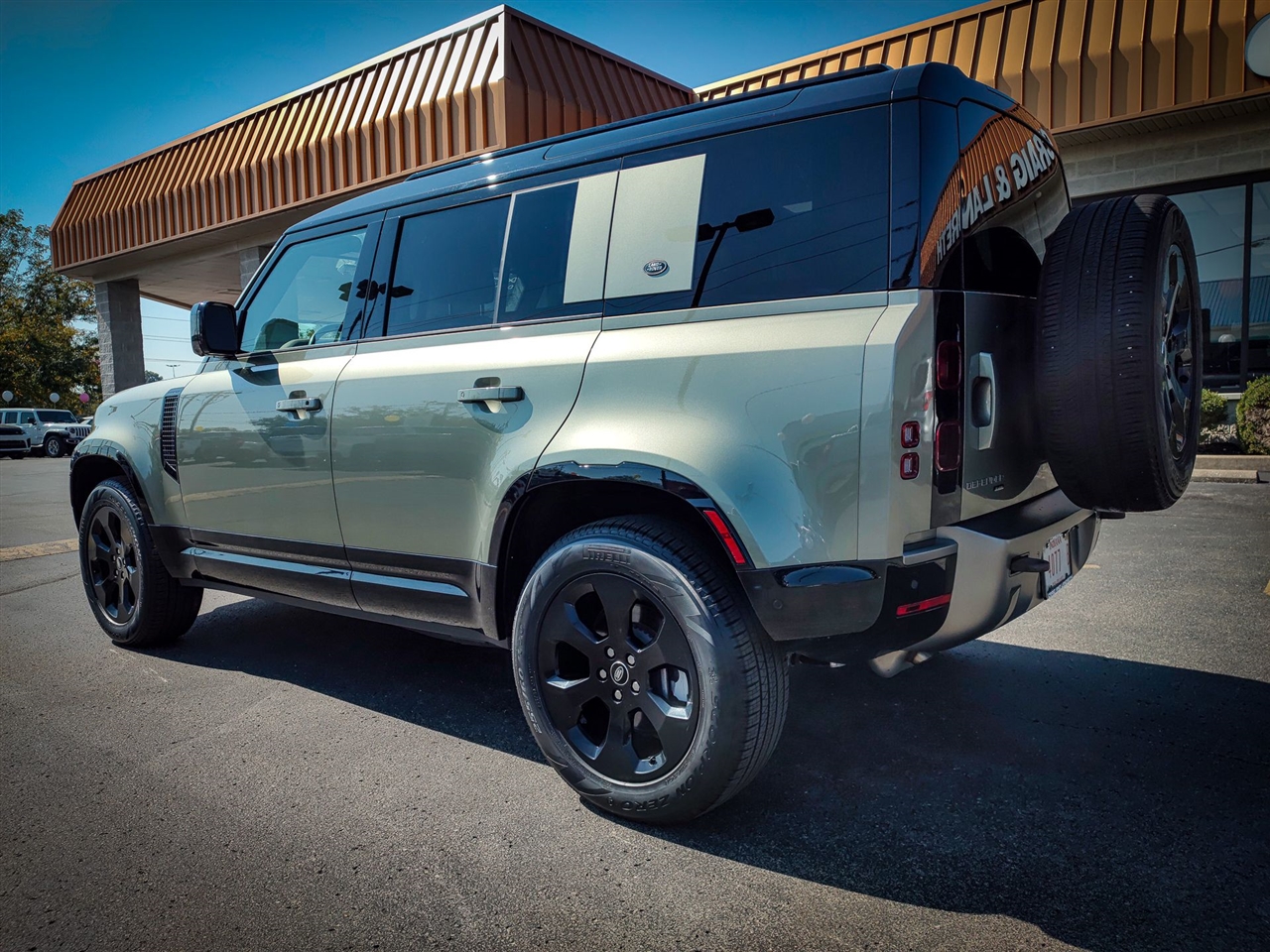 Land Rover Defender  2023 Land Rover Defender  2023