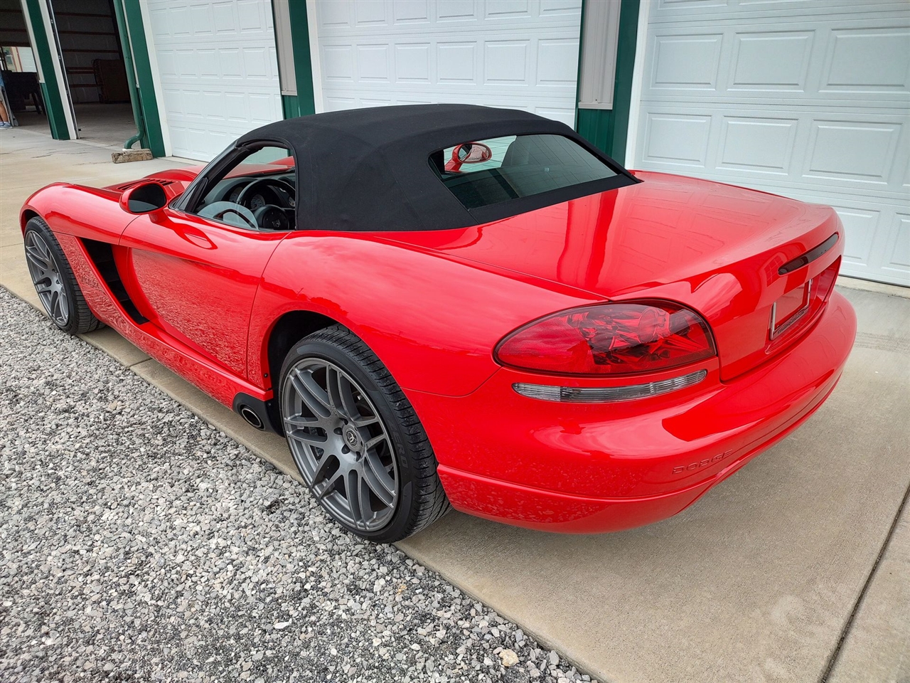 Dodge Viper  2003
