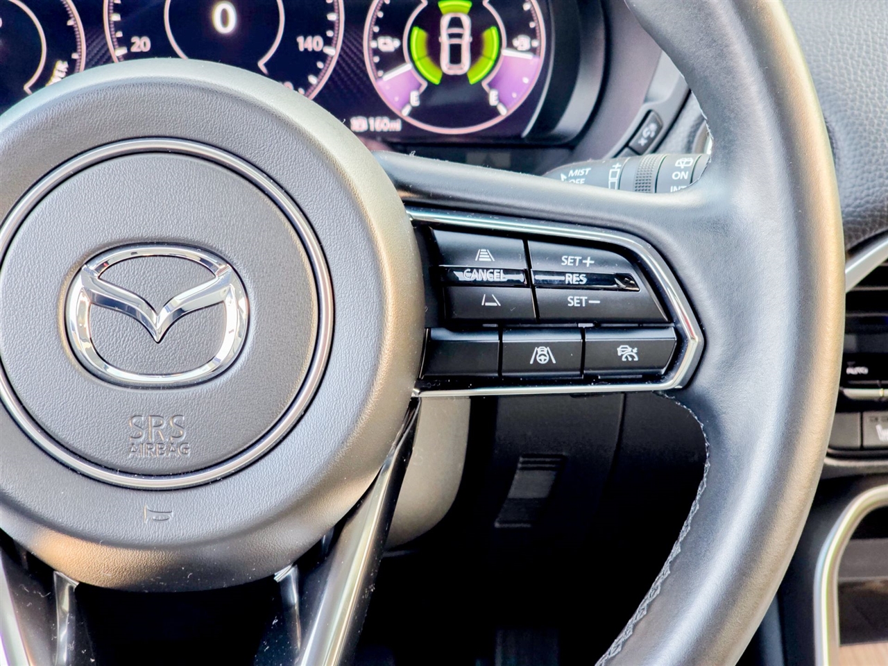 Mazda CX-70 PHEV Premium Package AWD 2025