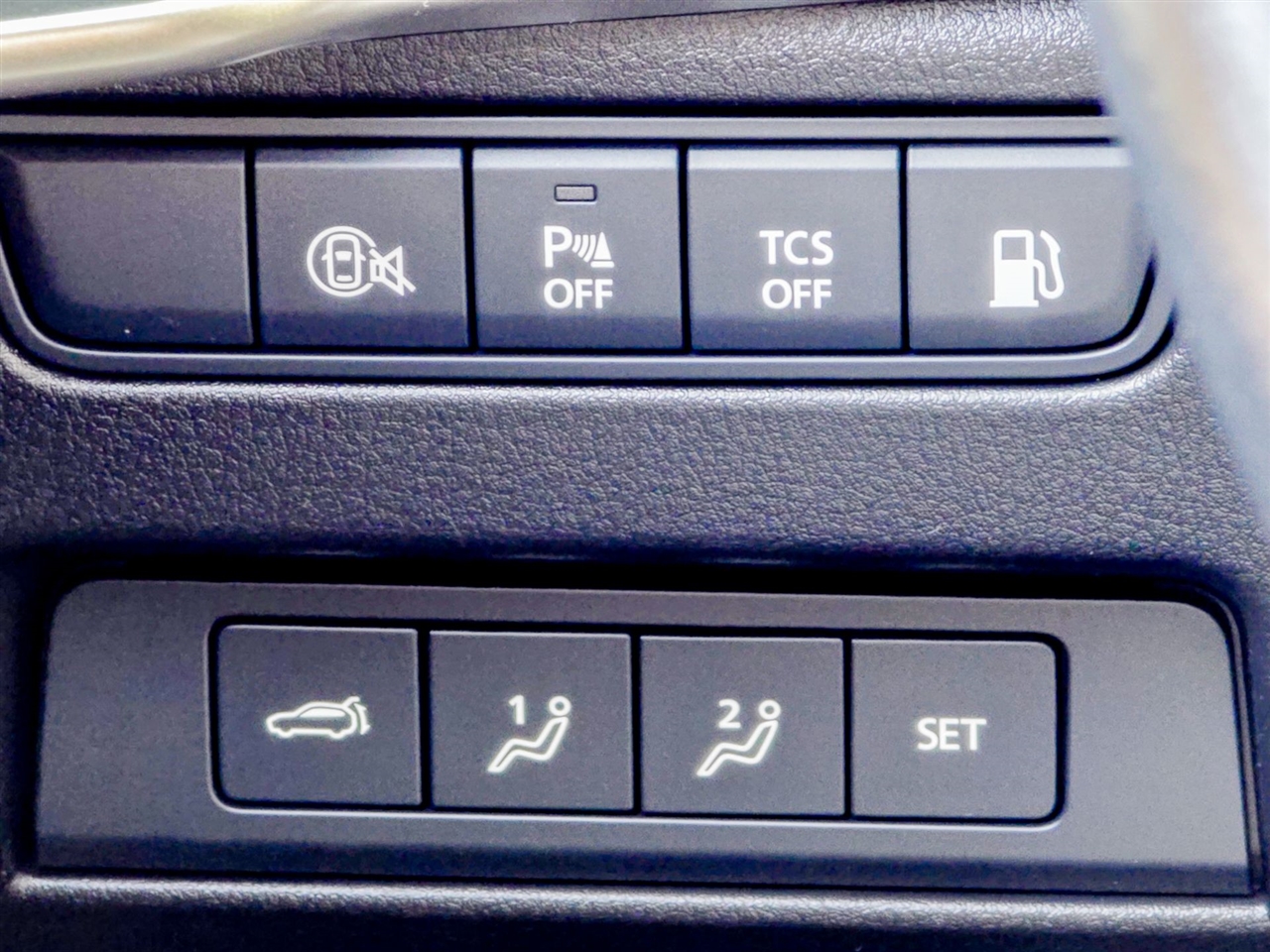 Mazda CX-70 PHEV Premium Package AWD 2025