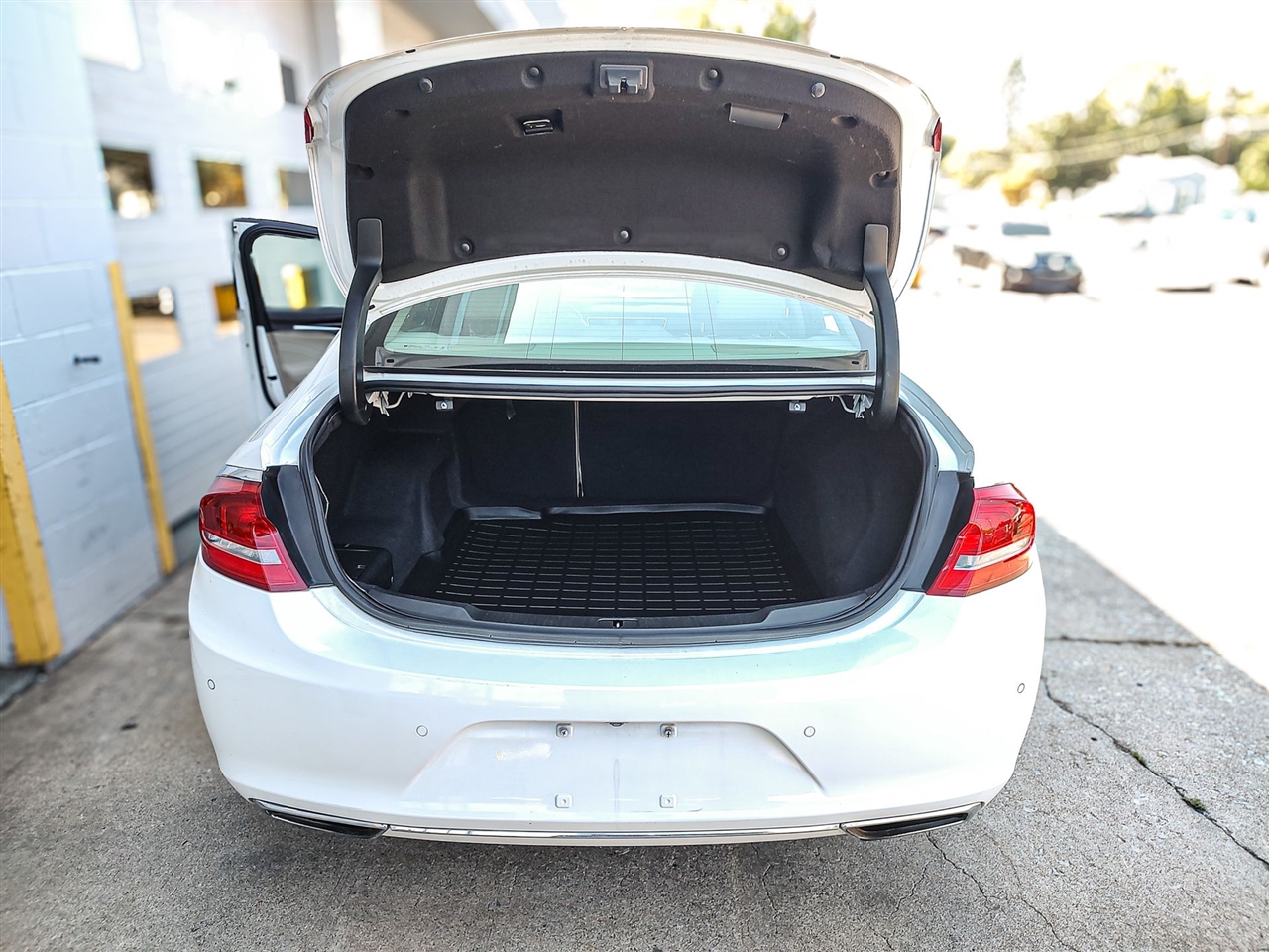 Buick LaCrosse  2017 Buick LaCrosse  2017