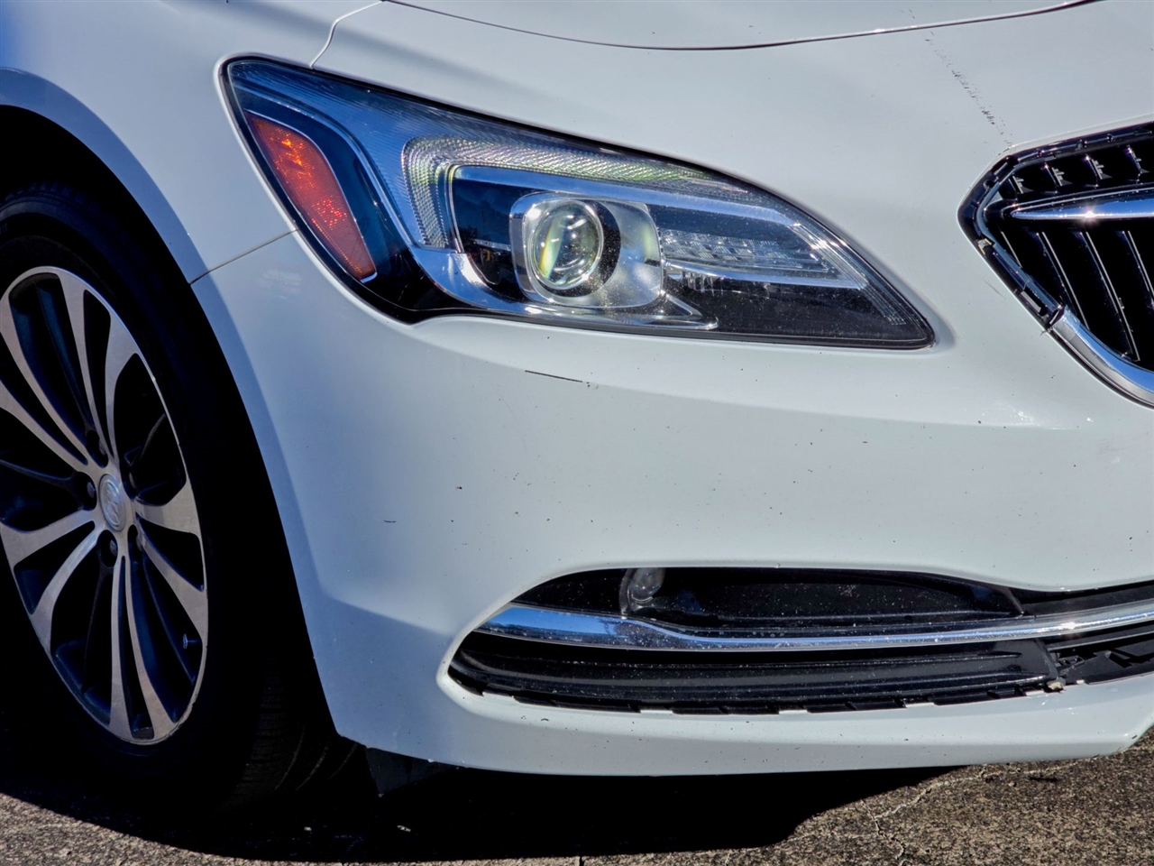 Buick LaCrosse  2017