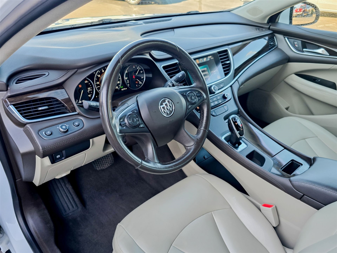 Buick LaCrosse  2017