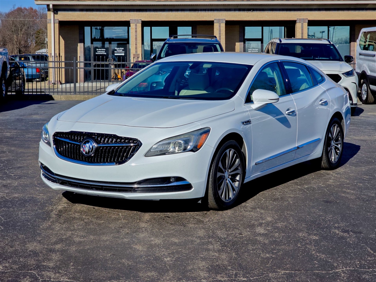 Buick LaCrosse  2017