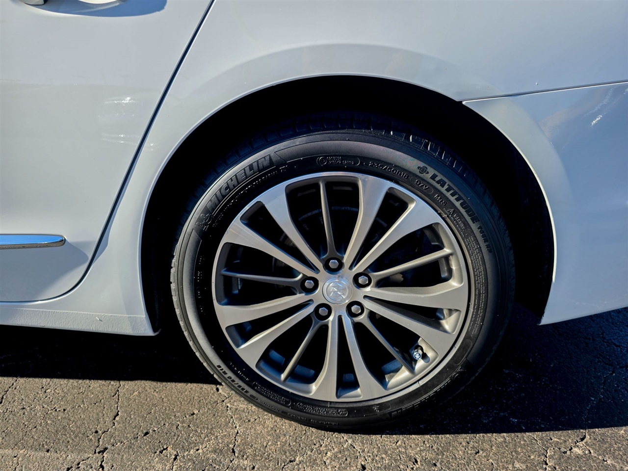 Buick LaCrosse  2017