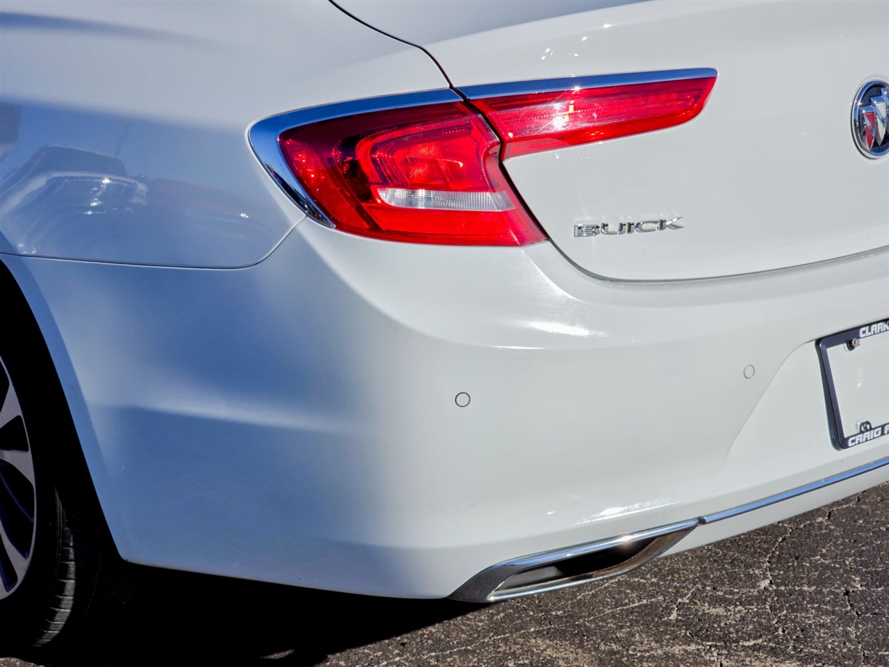 Buick LaCrosse  2017