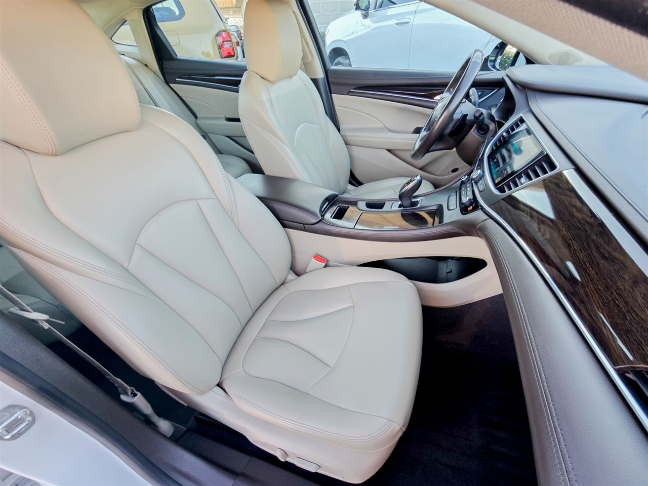 Buick LaCrosse  2017