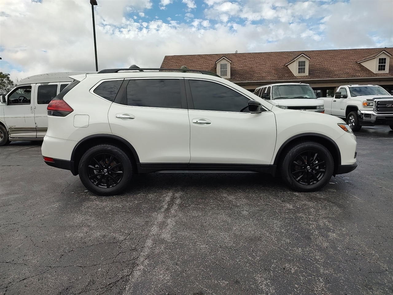 Nissan Rogue  2018 Nissan Rogue  2018