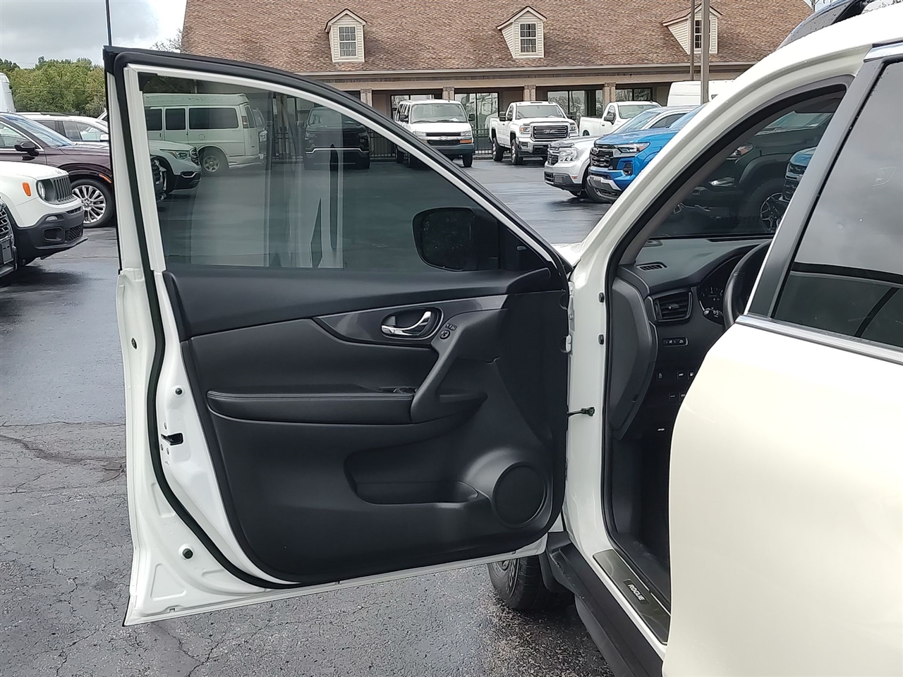 Nissan Rogue  2018 Nissan Rogue  2018