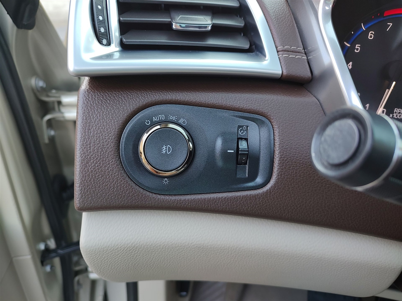 Cadillac SRX  2015 Cadillac SRX  2015