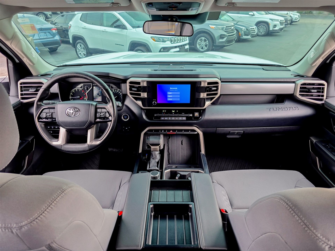 Toyota Tundra SR5 CrewMax 4WD 2024