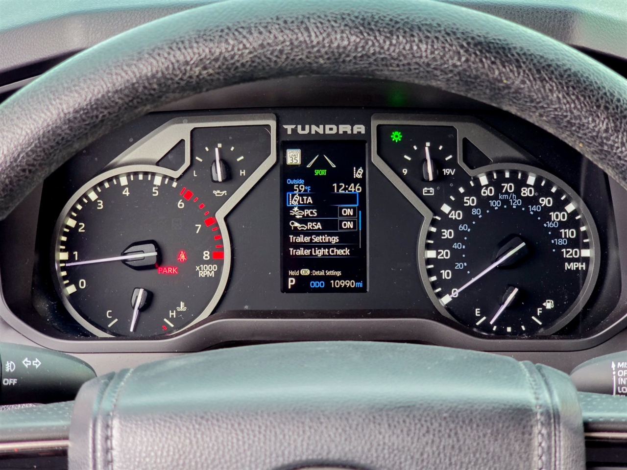 Toyota Tundra SR5 CrewMax 4WD 2024