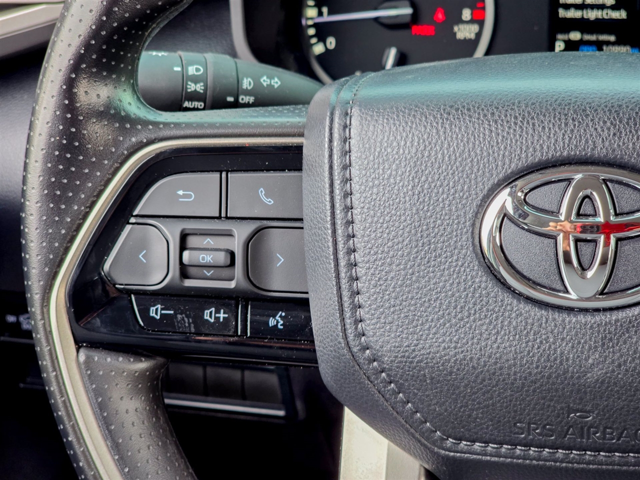 Toyota Tundra SR5 CrewMax 4WD 2024