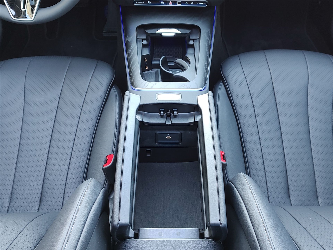 Mercedes-Benz E-Class  2025