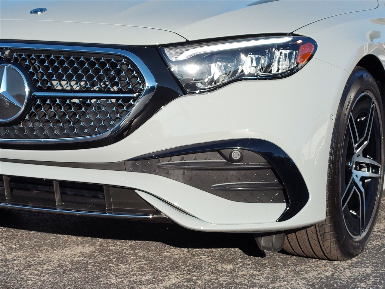 Mercedes-Benz E-Class  2025