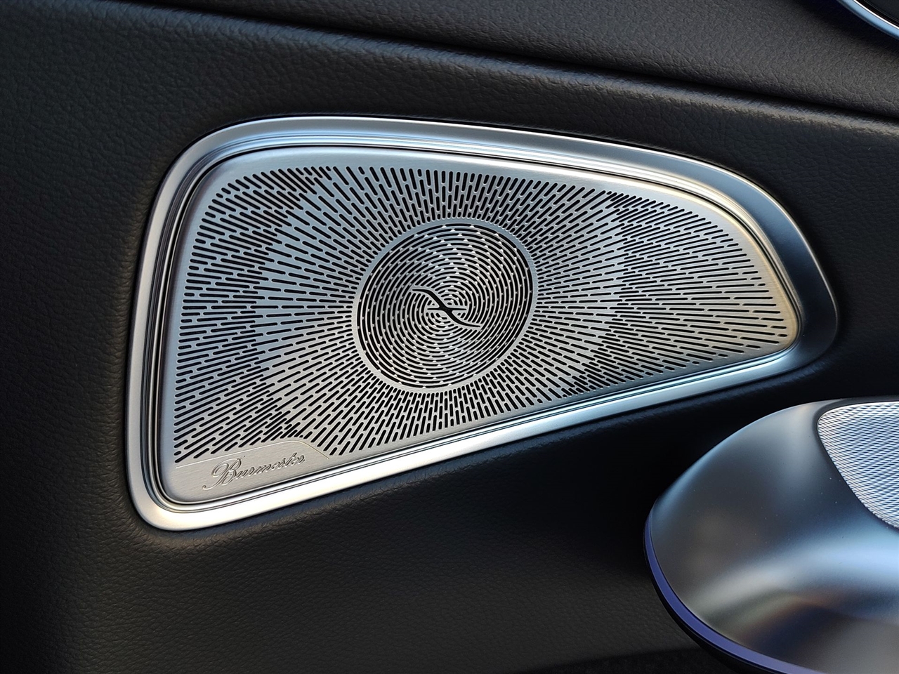 Mercedes-Benz E-Class  2025