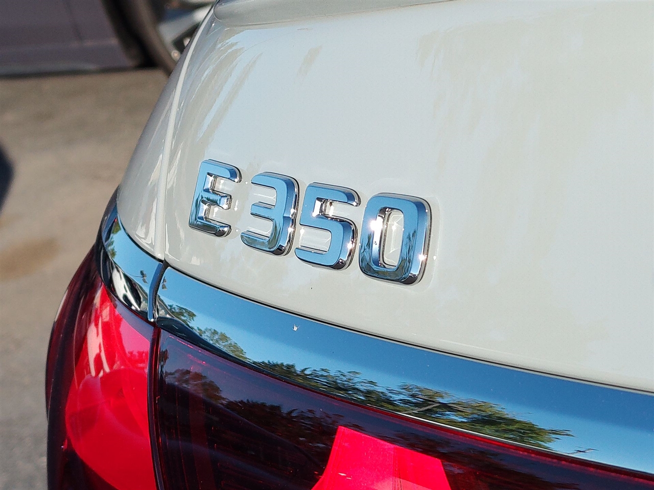 Mercedes-Benz E-Class  2025