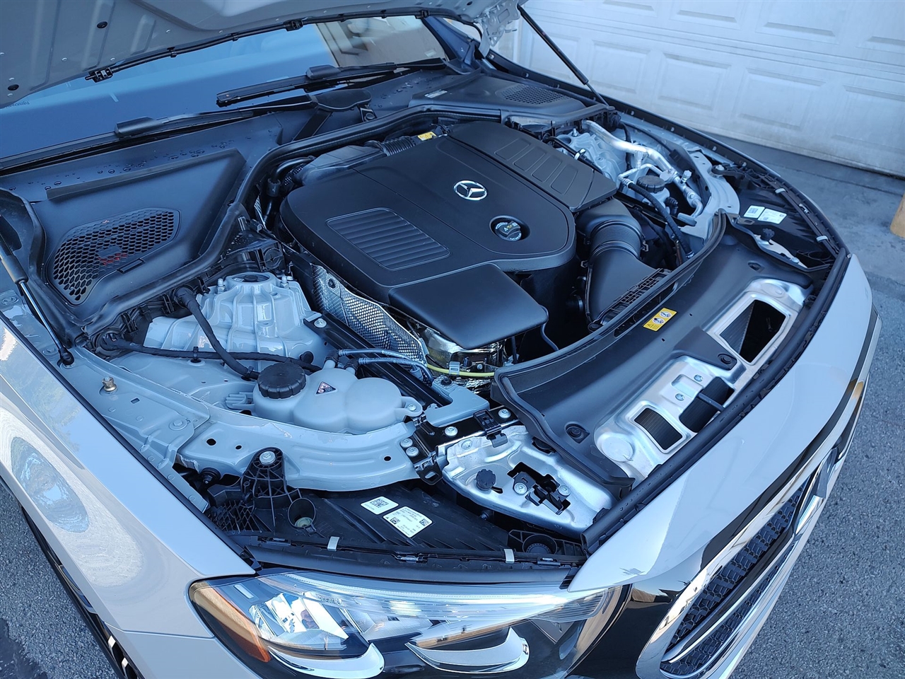 Mercedes-Benz E-Class  2025