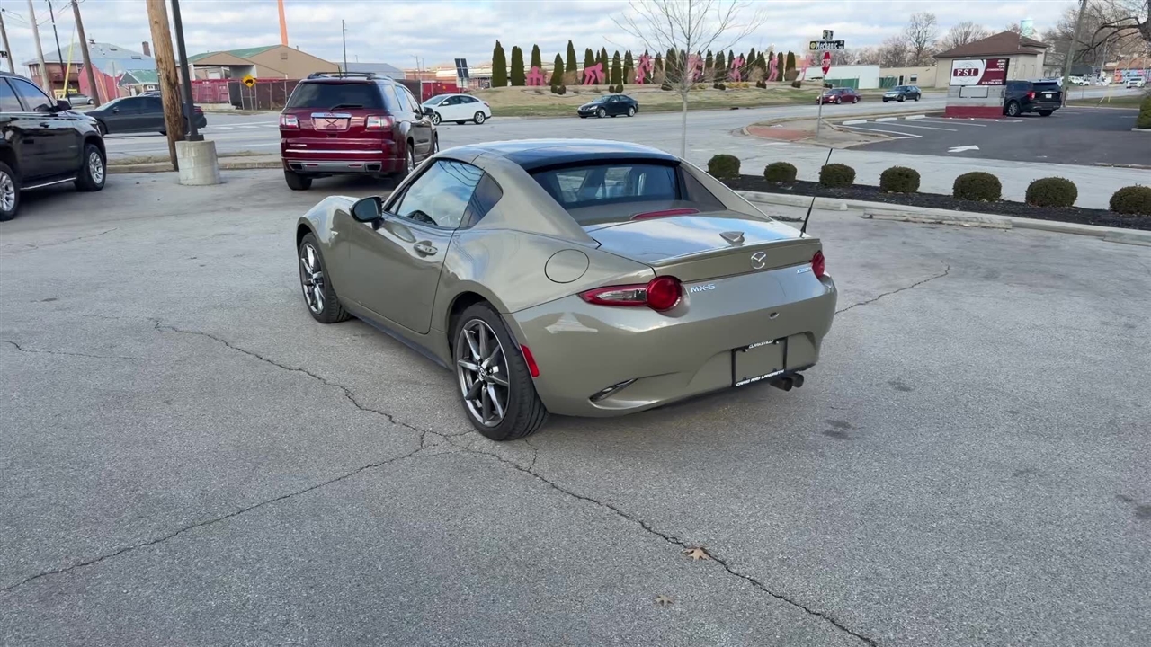 Mazda MX-5 Miata RF  2023