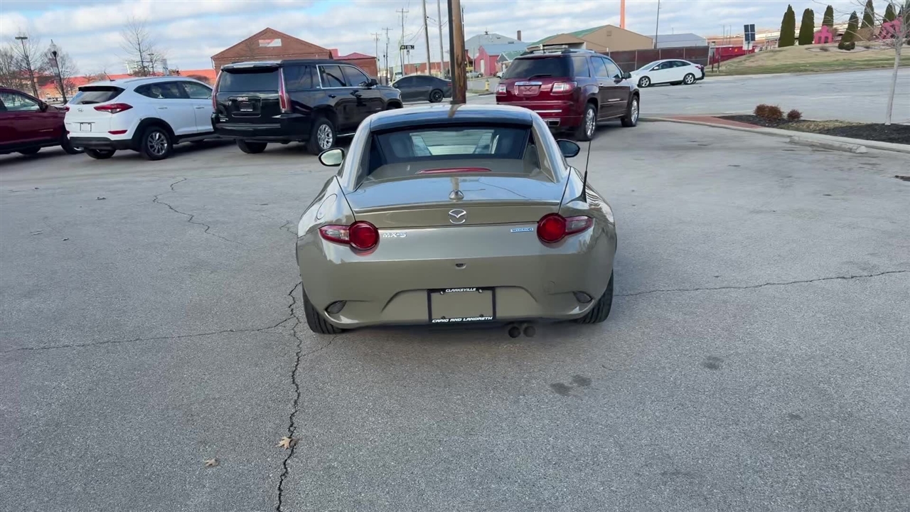 Mazda MX-5 Miata RF  2023