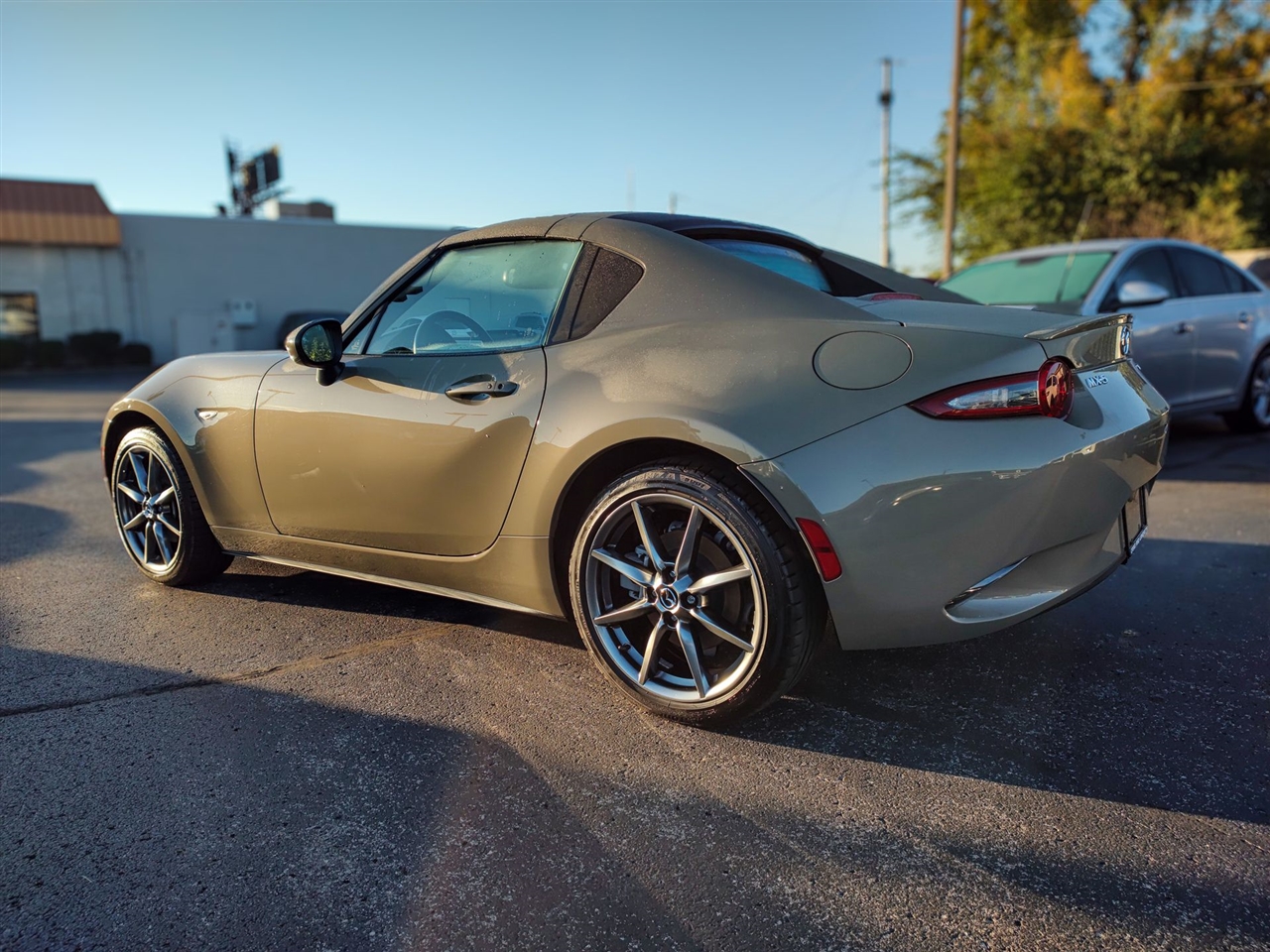 Mazda MX-5 Miata RF  2023