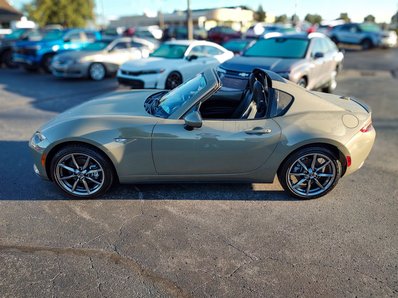Mazda MX-5 Miata RF  2023