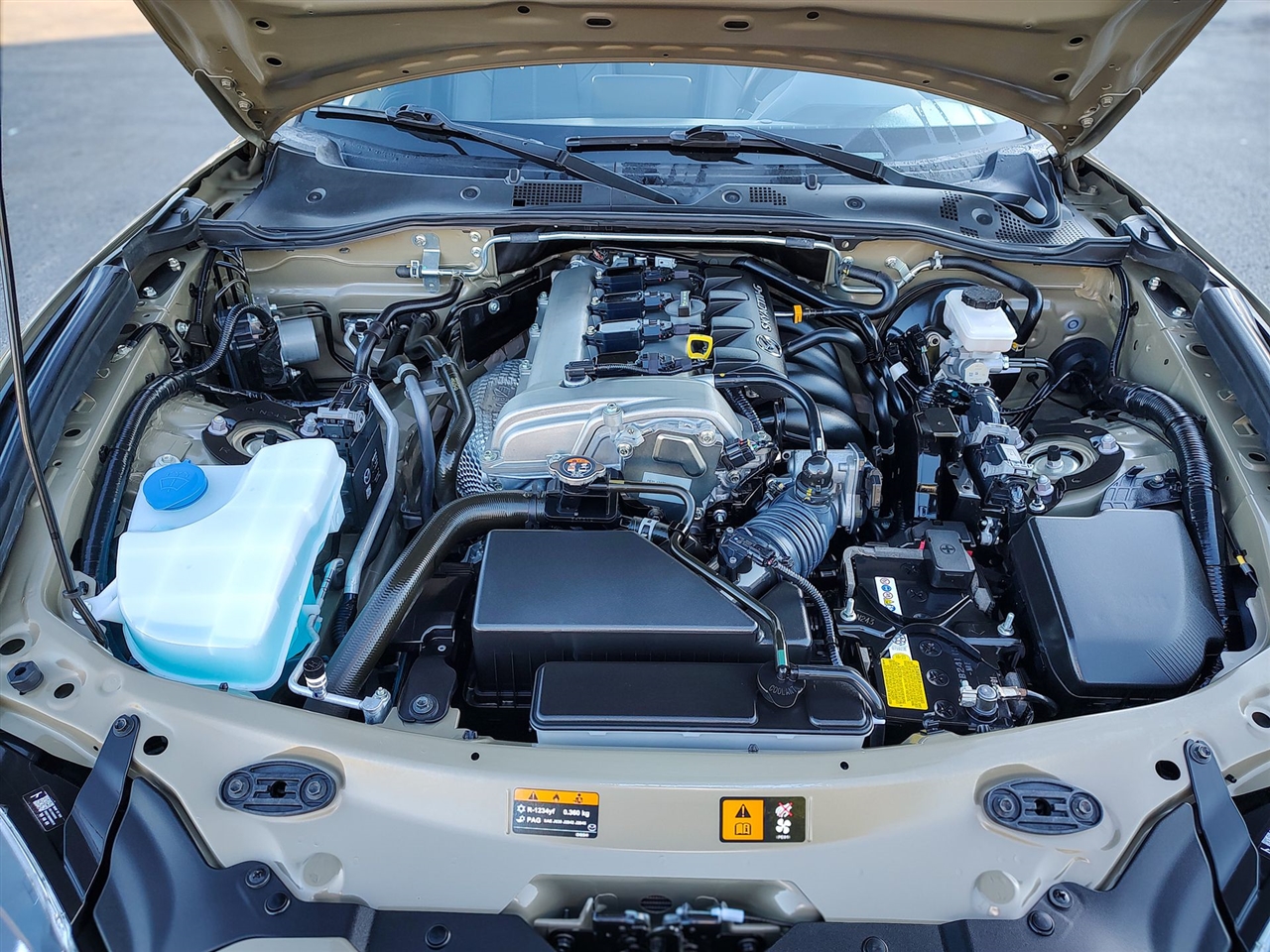 Mazda MX-5 Miata RF  2023