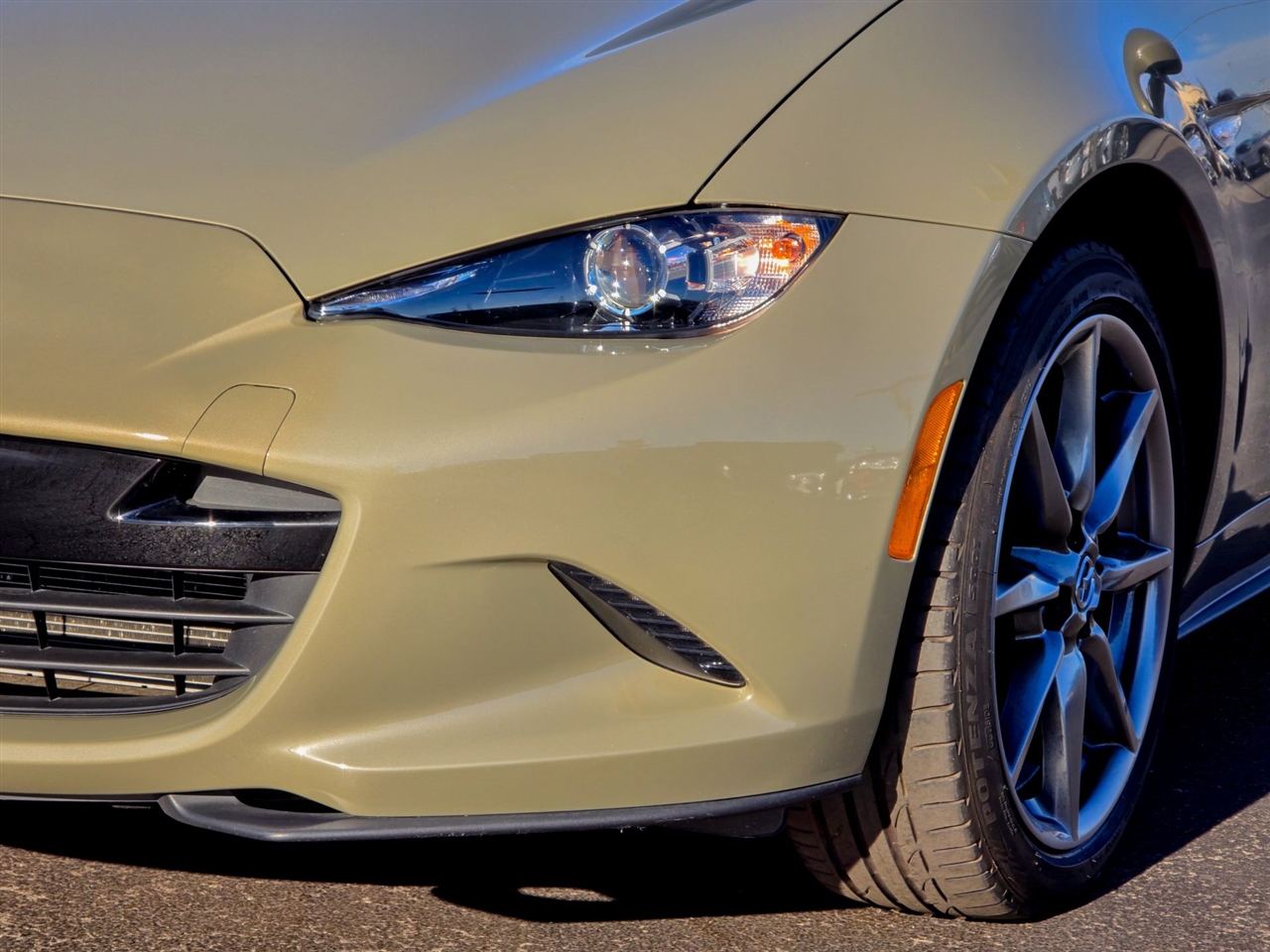 Mazda MX-5 Miata RF  2023