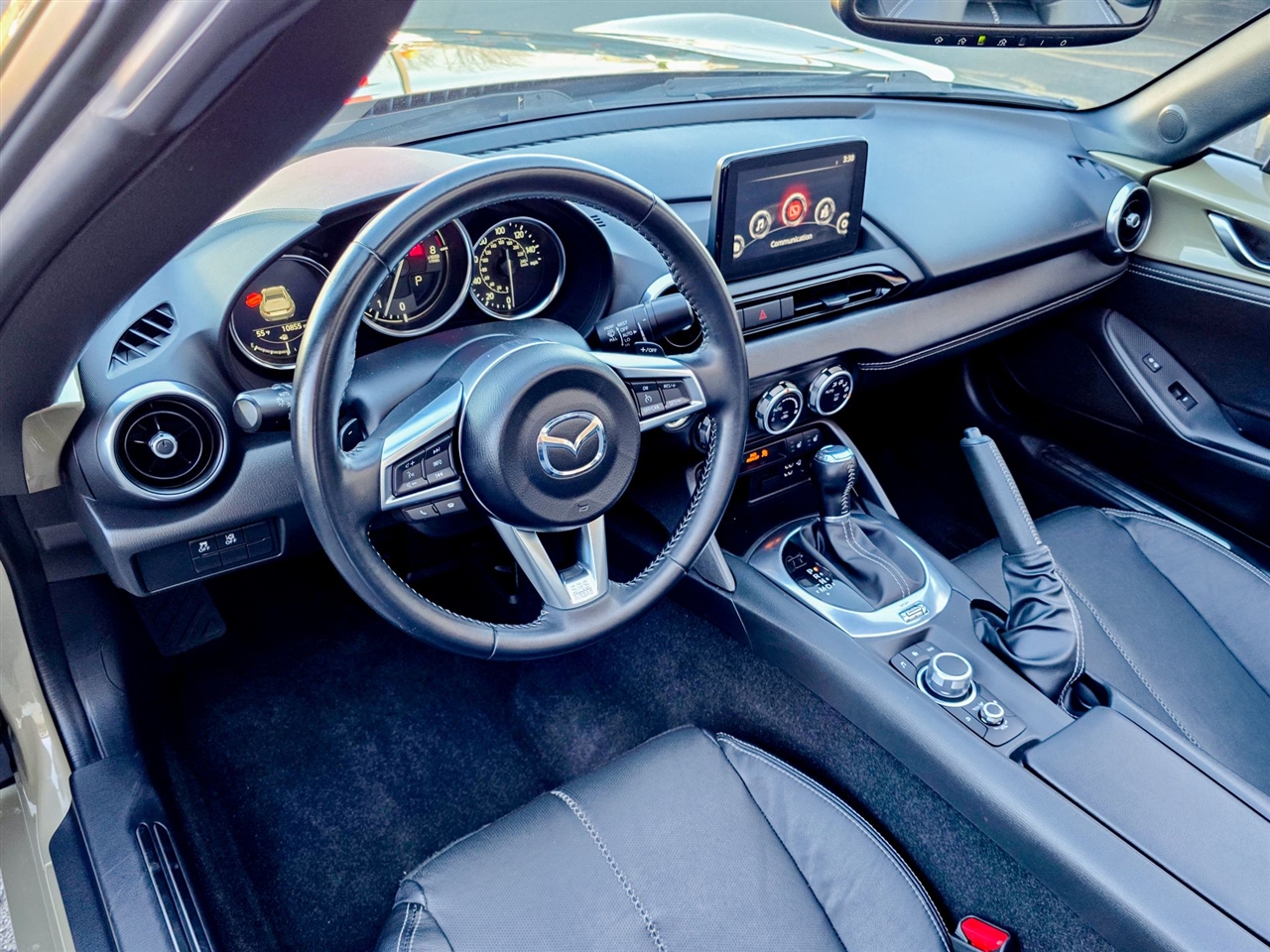 Mazda MX-5 Miata RF  2023