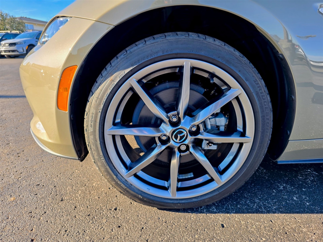 Mazda MX-5 Miata RF  2023