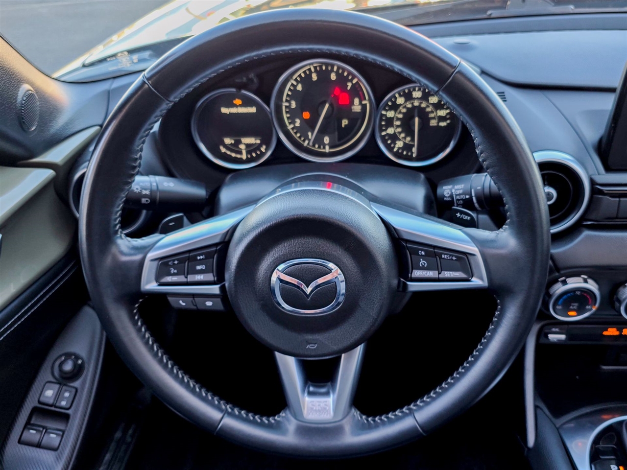 Mazda MX-5 Miata RF  2023