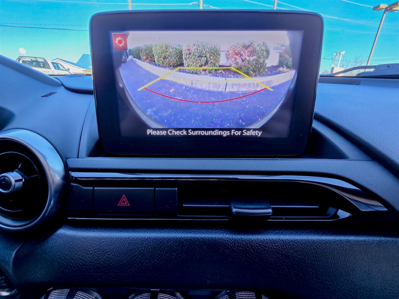 Mazda MX-5 Miata RF  2023