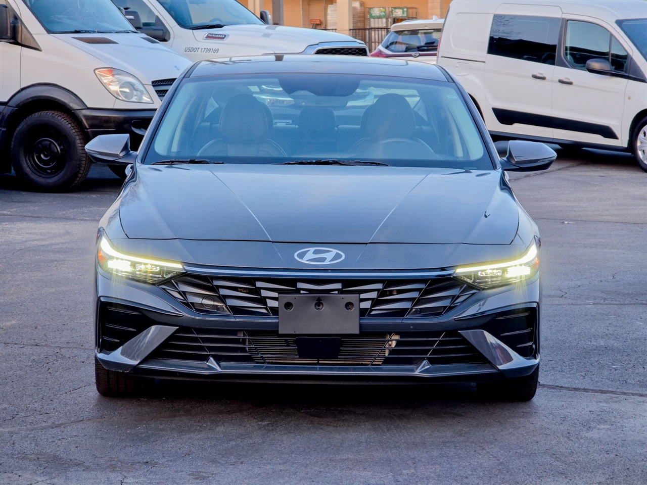 Hyundai Elantra Hybrid  2025