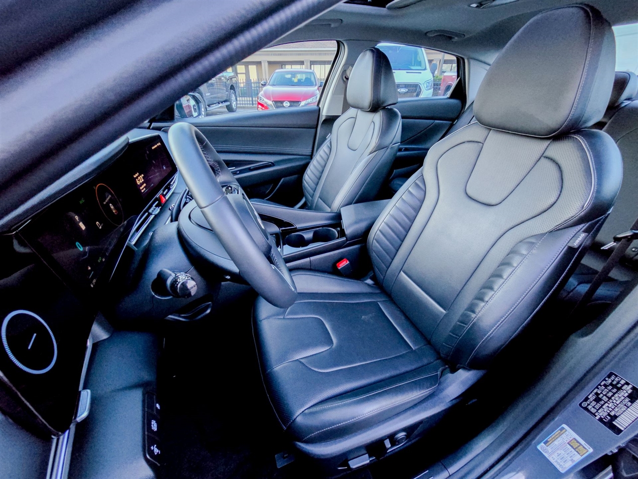 Hyundai Elantra Hybrid  2025