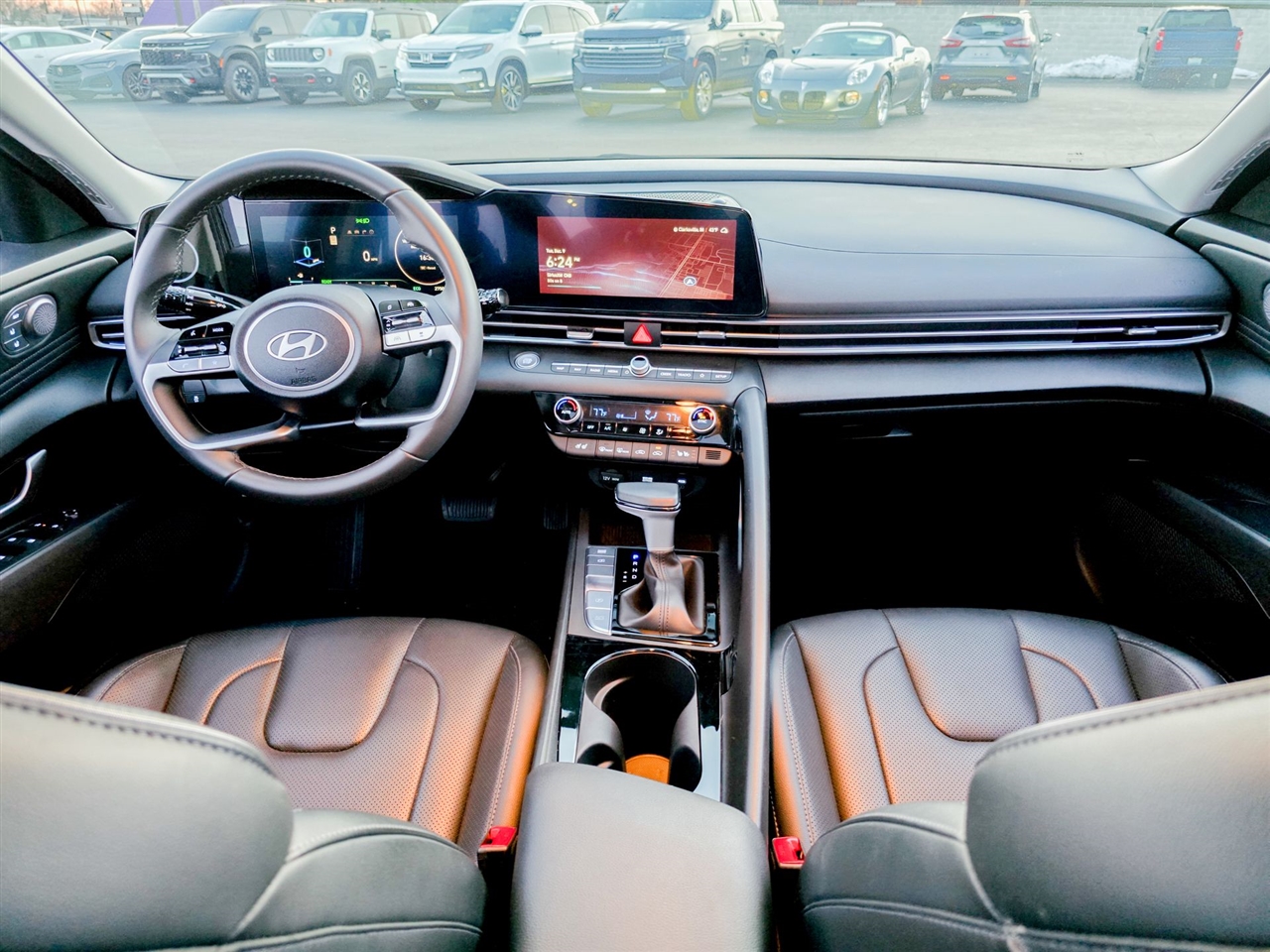 Hyundai Elantra Hybrid  2025