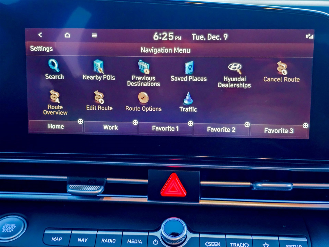 Hyundai Elantra Hybrid  2025