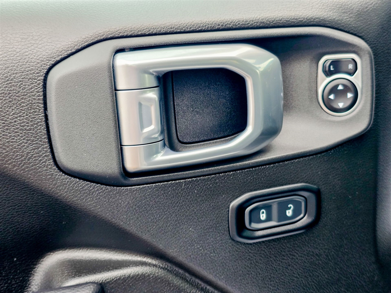 Jeep Gladiator  2024