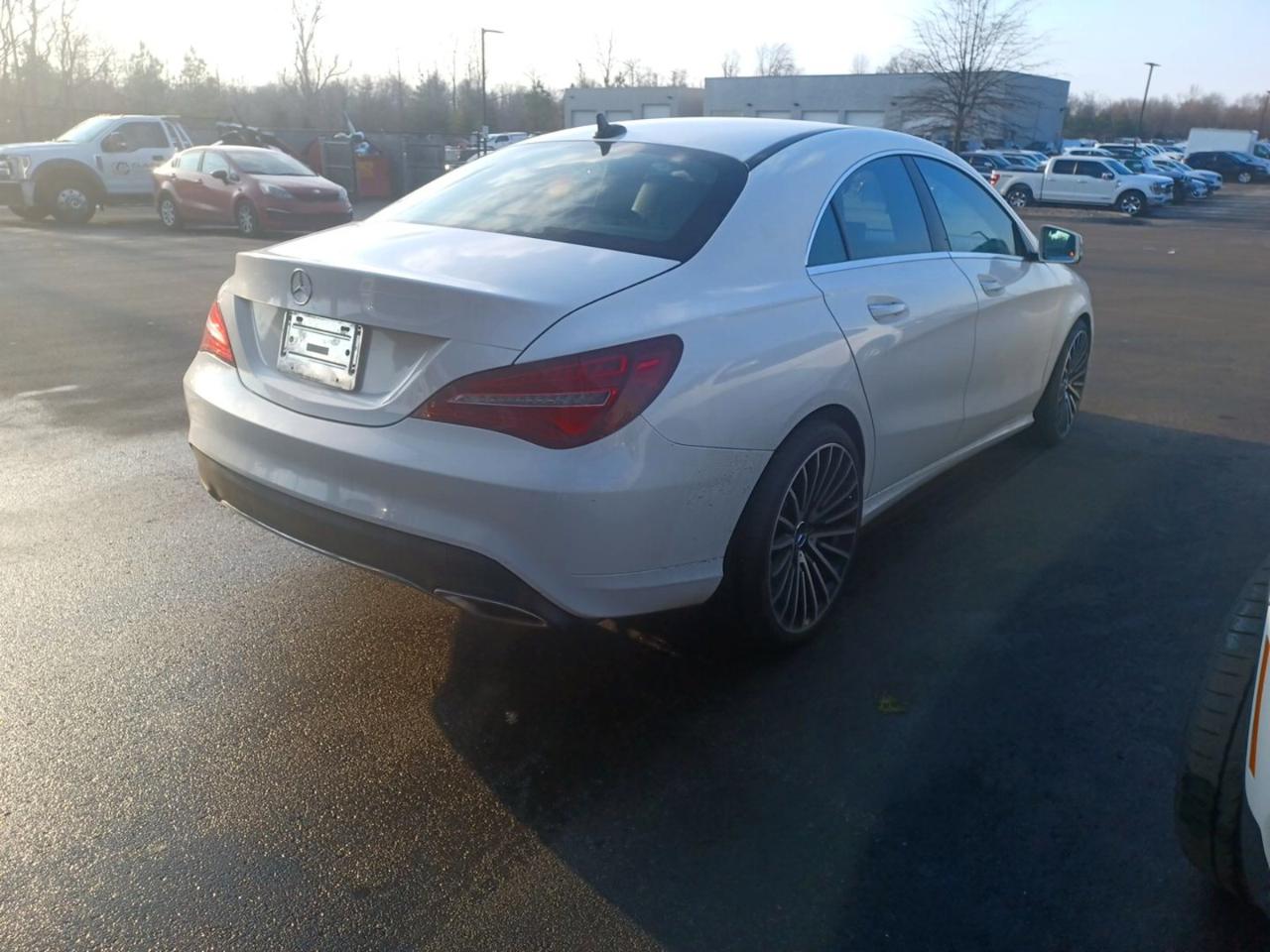 Mercedes-Benz CLA  2018