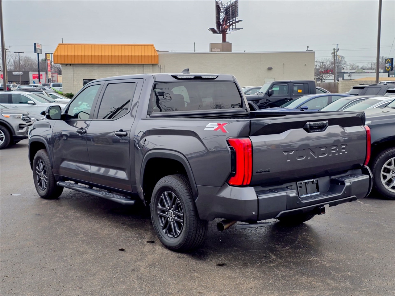 Toyota Tundra  2024