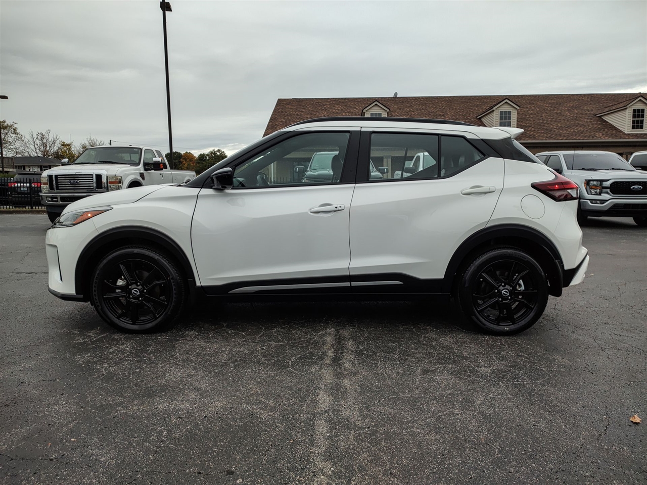 Nissan Kicks  2024 Nissan Kicks  2024