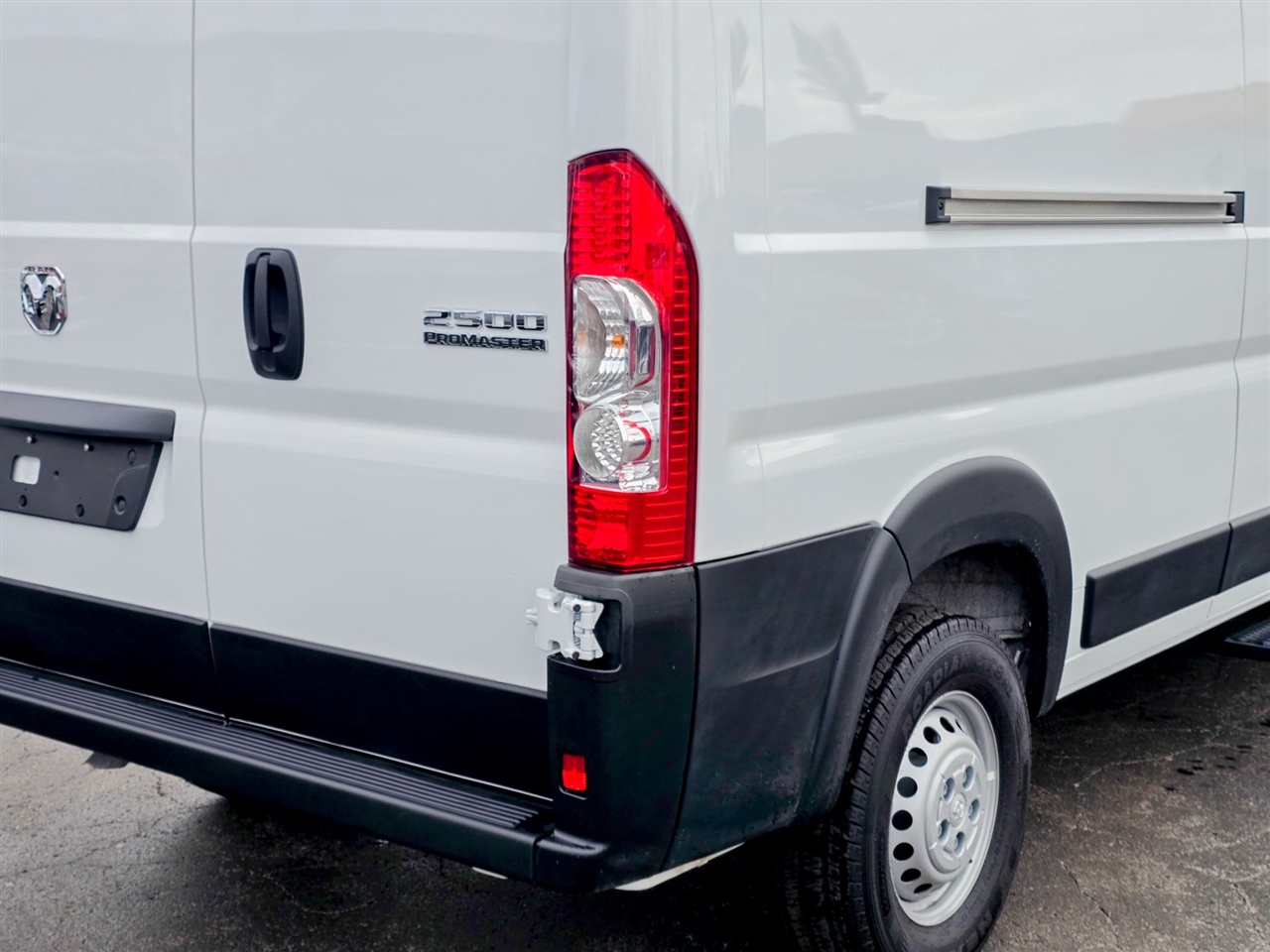 RAM ProMaster Cargo Van  2025